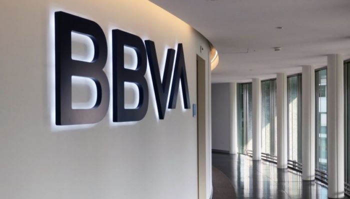 BBVA prevé el despido de casi 3.800 empleados y el cierre de 530 oficinas en España