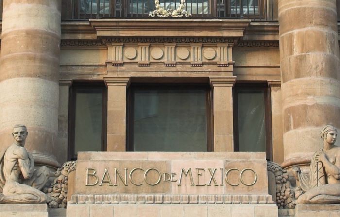 Banco de México aumentó tipos de interés hasta el 4,25% en un intento por frenar la inflación