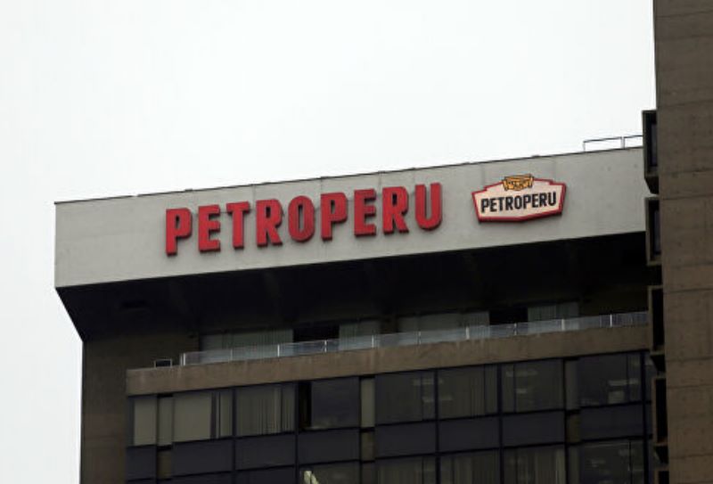 Polémica por grandes sueldos en Petroperú
