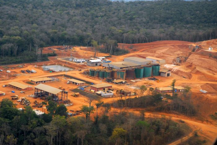 Minera canadiense Rusoro reclama en Delaware el embargo de acciones de la firma PDV Holding como parte de ejecución de sentencia con la que fue favorecida