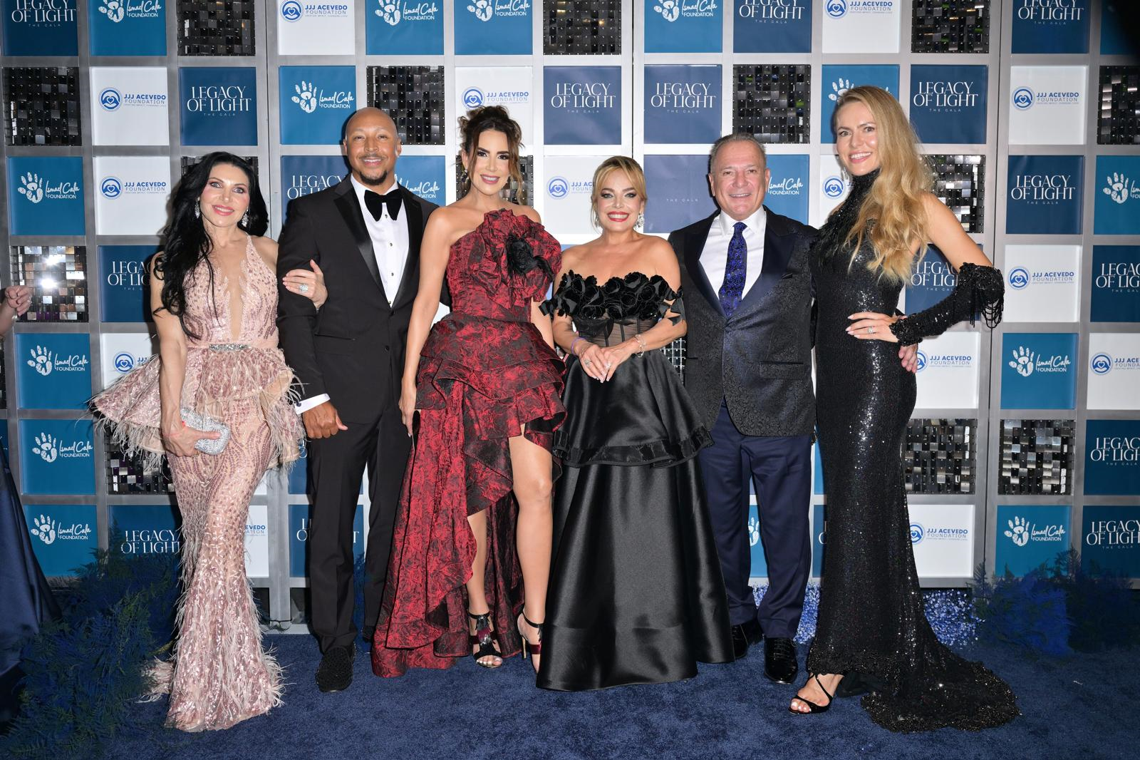 Original Living Magazine y celebridades Alumbran la Legacy of Light Gala 2024