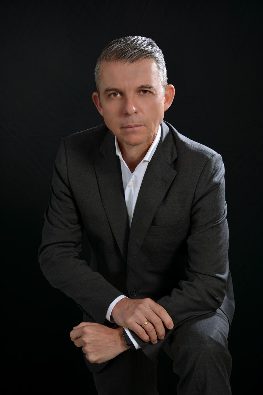 La Política Colombiana en la Ruta hacia 2026: Los Pre-candidatos Presidenciales y el Papel de Juan Carlos Buitrago en un Futuro Gabinete La Política Colombiana en la Ruta hacia 2026: Los Pre-candidatos Presidenciales y el Papel de Juan Carlos Buitrago en un Futuro Gabinete