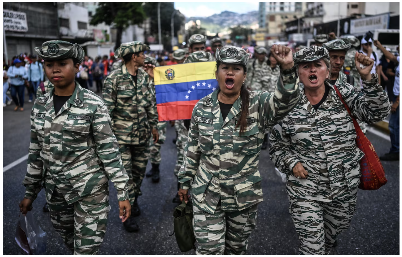 Mientras Estados Unidos intensifica la presión, Venezuela suplica ayuda a Moscú y Pekín