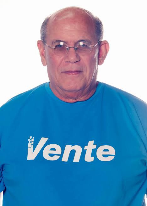 Crónica sobre las ambiciones, caídas y metamorfosis políticas de Omar González Moreno Crónica sobre las ambiciones, caídas y metamorfosis políticas de Omar González Moreno