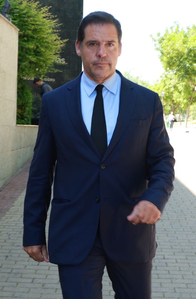 Luis Alfonso de Borbón en el funeral de Francisco de Borbón y Escasany