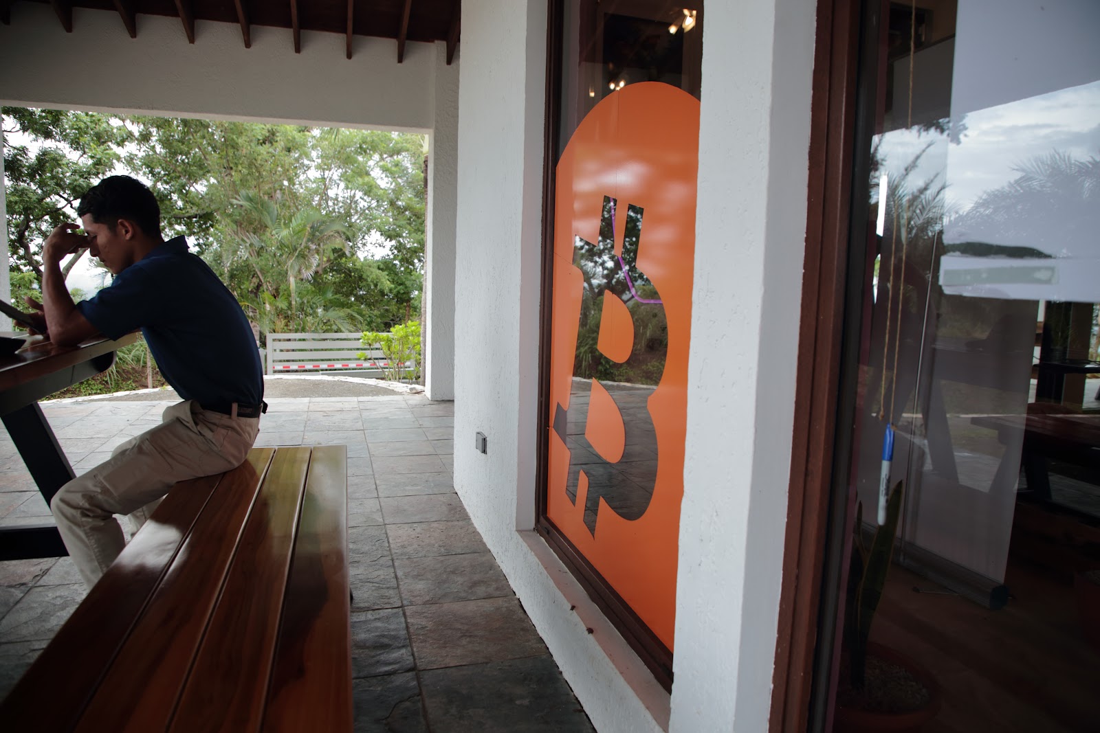 Soberanía e inmortalidad, el tesoro perdido que los tecnofeudales buscan en Honduras