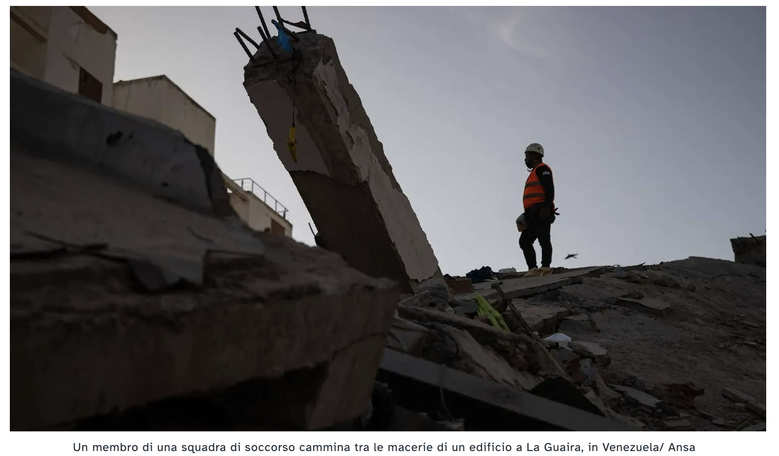 El joven salvado después de 106 horas: así renace la esperanza entre los escombros en Venezuela