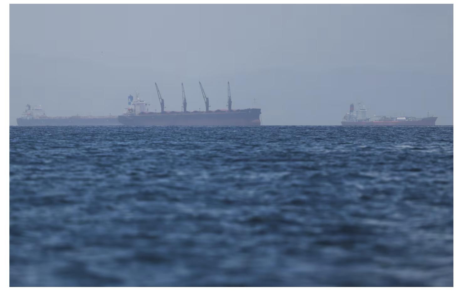 Los petroleros se acumulan mientras Venezuela vende petróleo más rápido de lo que sus puertos pueden manejar Los petroleros se acumulan mientras Venezuela vende petróleo más rápido de lo que sus puertos pueden manejar