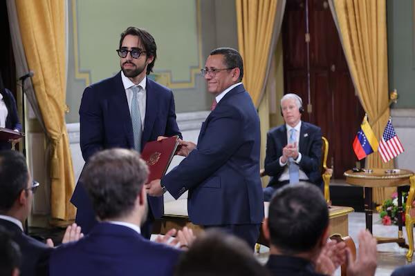 Manuel Iribarren: El venezolano de 28 años que llegó desde Silicon Valley para entrar en el negocio petrolero de PDVSA Manuel Iribarren: El venezolano de 28 años que llegó desde Silicon Valley para entrar en el negocio petrolero de PDVSA